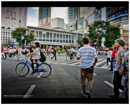 Biking in Shibuya / Lee Carus